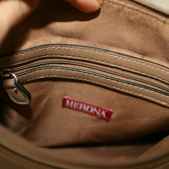 Merona Faux Leather Tan Crossbody Bag - Picture 7 of 8